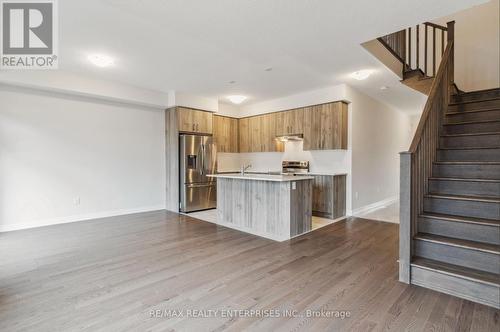 108 Yale Drive, Hamilton (Mount Hope), ON - Indoor Photo Showing Kitchen