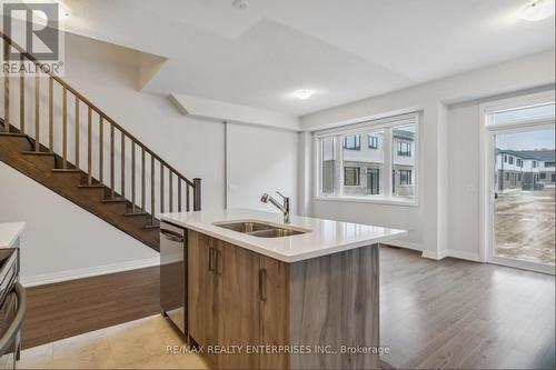 108 Yale Drive, Hamilton, ON - Indoor Photo Showing Kitchen With Double Sink