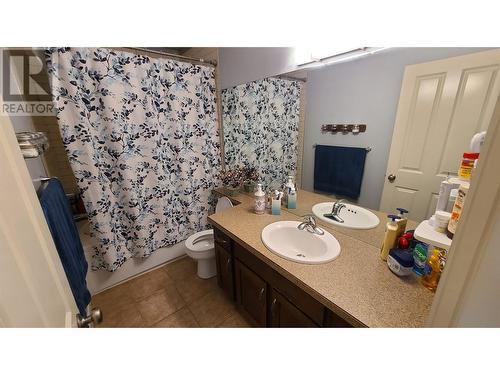 1047 Mt Ida Drive, Vernon, BC - Indoor Photo Showing Bathroom