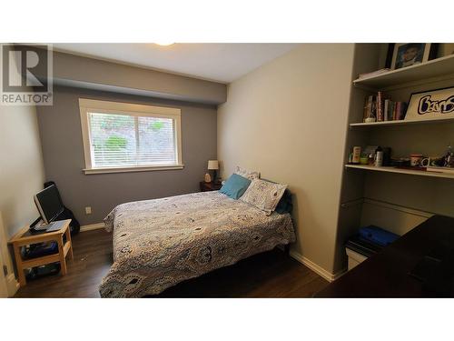 1047 Mt Ida Drive, Vernon, BC - Indoor Photo Showing Bedroom