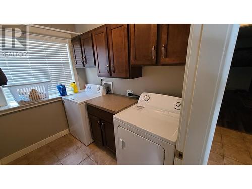 1047 Mt Ida Drive, Vernon, BC - Indoor Photo Showing Laundry Room