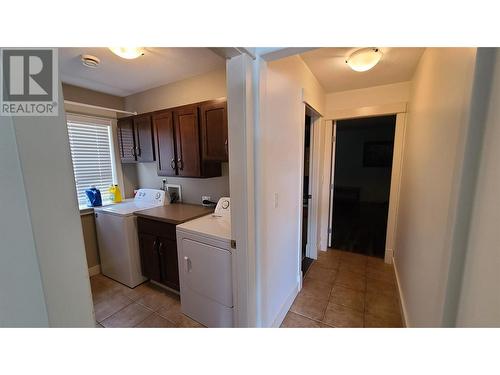 1047 Mt Ida Drive, Vernon, BC - Indoor Photo Showing Laundry Room