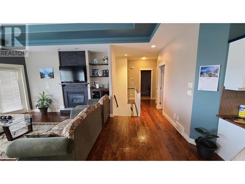 1047 Mt Ida Drive, Vernon, BC - Indoor Photo Showing Living Room With Fireplace