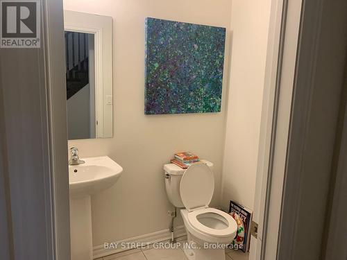 27 Palace Street, Thorold, ON - Indoor Photo Showing Bathroom