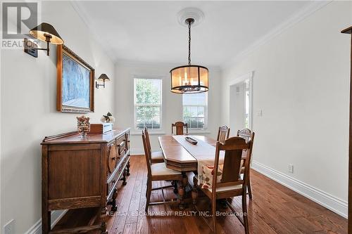 98 Dorchester Drive, Grimsby, ON - Indoor Photo Showing Dining Room