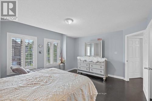 11 - 7 Atessa Drive, Hamilton, ON - Indoor Photo Showing Bedroom