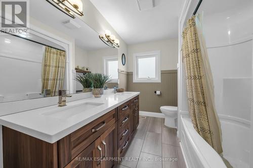 1793 Balfour Street, Pelham, ON - Indoor Photo Showing Bathroom