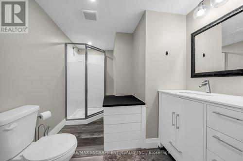 1793 Balfour Street, Pelham, ON - Indoor Photo Showing Bathroom