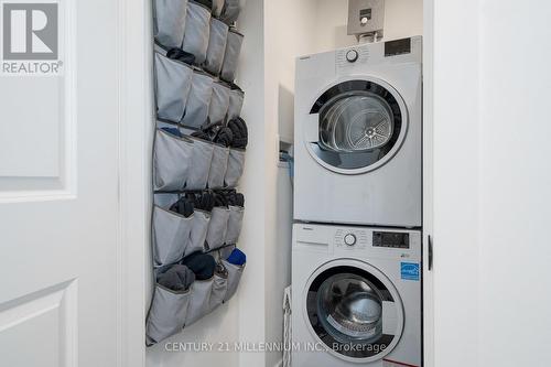 406 - 16 Beckwith Lane W, Blue Mountains, ON - Indoor Photo Showing Laundry Room