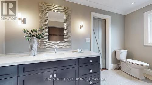 208 John Frederick Drive, Hamilton (Ancaster), ON - Indoor Photo Showing Bathroom