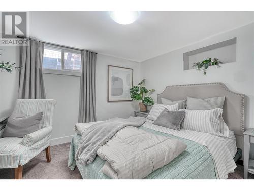 648 Burns Street, Penticton, BC - Indoor Photo Showing Bedroom