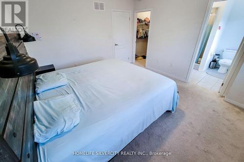 41 Cooke Avenue, Brantford, ON - Indoor Photo Showing Bedroom