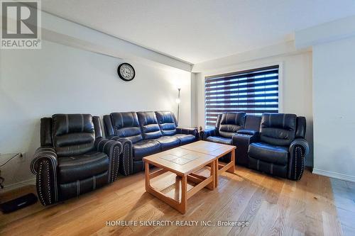 41 Cooke Avenue, Brantford, ON - Indoor Photo Showing Living Room