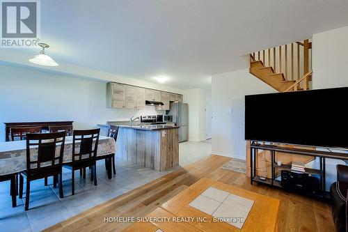 41 Cooke Avenue, Brantford, ON - Indoor Photo Showing Dining Room