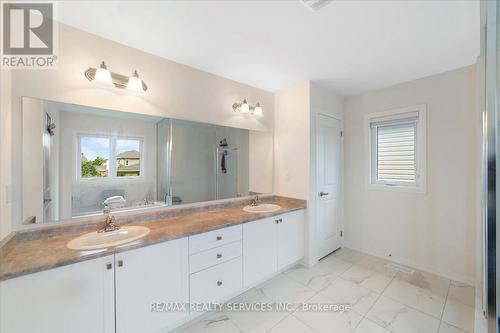 59 Fairey Crescent W, Hamilton (Mount Hope), ON - Indoor Photo Showing Bathroom