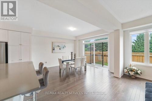 59 Fairey Crescent W, Hamilton (Mount Hope), ON - Indoor Photo Showing Dining Room