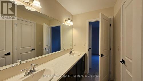 246 O'Neil Street, Peterborough, ON - Indoor Photo Showing Bathroom