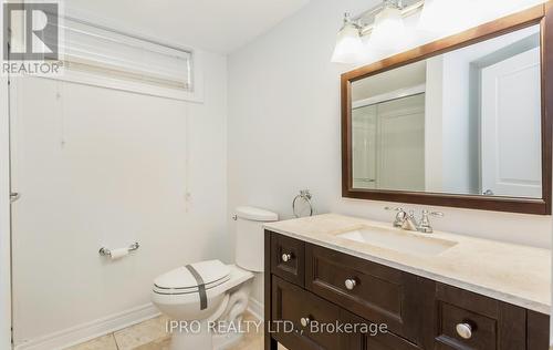 7021 Whitman Avenue, Niagara Falls, ON - Indoor Photo Showing Bathroom