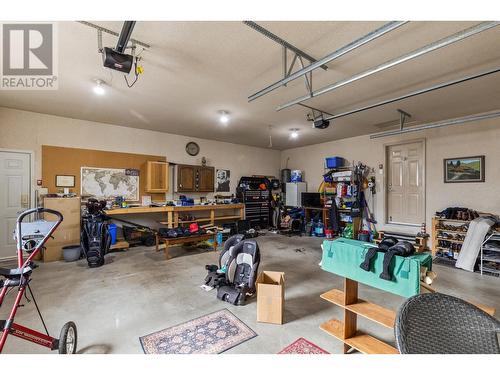 3373 Merlot Way, West Kelowna, BC - Indoor Photo Showing Garage