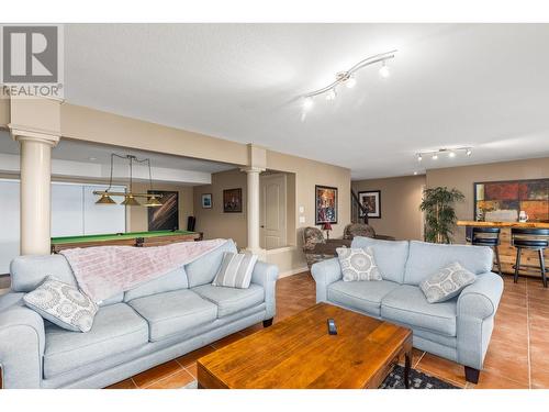 3373 Merlot Way, West Kelowna, BC - Indoor Photo Showing Living Room