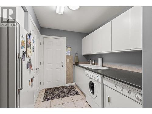 3373 Merlot Way, West Kelowna, BC - Indoor Photo Showing Laundry Room