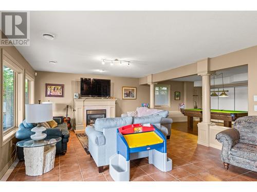 3373 Merlot Way, West Kelowna, BC - Indoor Photo Showing Living Room With Fireplace