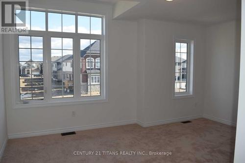 28 Scenic Ridge Gate, Brant (Paris), ON - Indoor Photo Showing Other Room