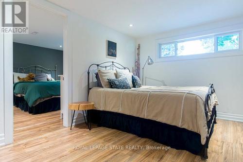 291 Appleby Road, Hamilton (Ancaster), ON - Indoor Photo Showing Bedroom