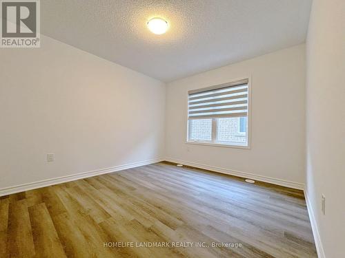 1911 Thames Circle, Milton, ON - Indoor Photo Showing Other Room