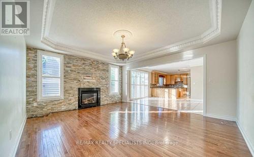 2239 Devonshire Crescent, Oakville, ON - Indoor Photo Showing Living Room With Fireplace