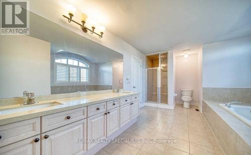 2239 Devonshire Crescent, Oakville, ON - Indoor Photo Showing Bathroom