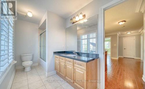 2239 Devonshire Crescent, Oakville, ON - Indoor Photo Showing Bathroom