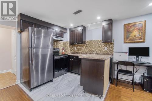 344 Ellwood Drive W, Caledon (Bolton West), ON - Indoor Photo Showing Kitchen