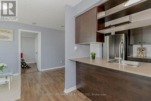 1710 - 215 Queen Street E, Brampton (Queen Street Corridor), ON - Indoor Photo Showing Kitchen With Double Sink