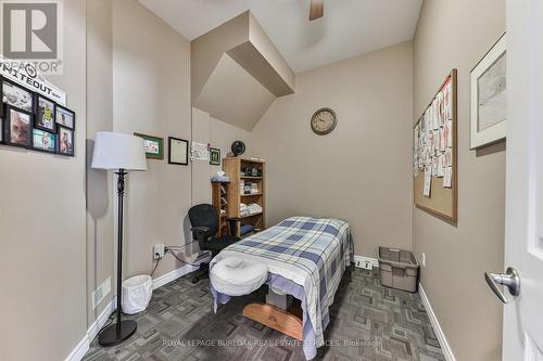 4 - 362 Plains Road E, Burlington (Lasalle), ON - Indoor