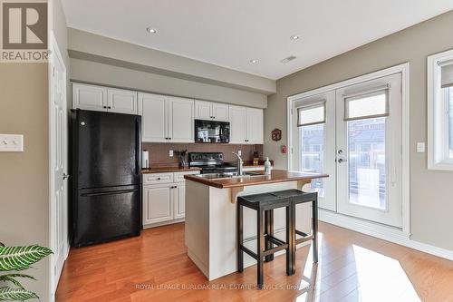 4 - 362 Plains Road E, Burlington, ON - Indoor Photo Showing Kitchen