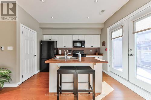 4 - 362 Plains Road E, Burlington, ON - Indoor Photo Showing Kitchen With Double Sink