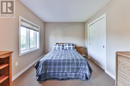 4 - 362 Plains Road E, Burlington, ON - Indoor Photo Showing Bedroom