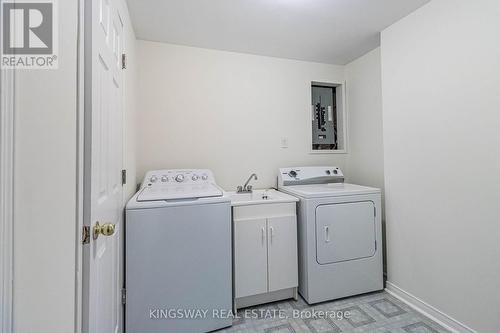 11 - 2920 Headon Forest Drive, Burlington (Headon), ON - Indoor Photo Showing Laundry Room