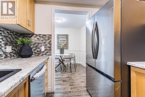 8 - 2880 Headon Forest Drive, Burlington (Headon), ON - Indoor Photo Showing Kitchen