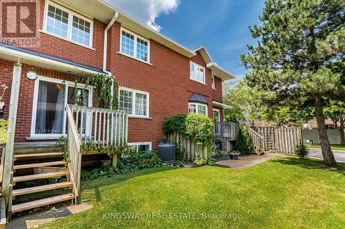 8 - 2880 Headon Forest Drive, Burlington (Headon), ON - Outdoor