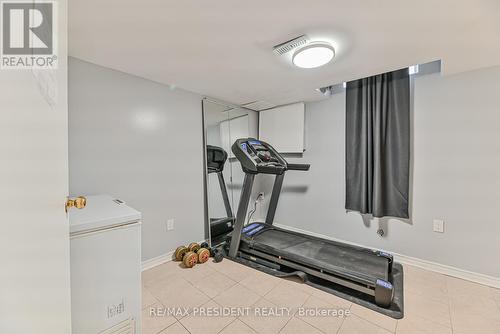 11 - 11 Pierpont Place, Mississauga (Meadowvale), ON - Indoor Photo Showing Gym Room