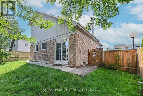 11 - 11 Pierpont Place, Mississauga (Meadowvale), ON - Outdoor