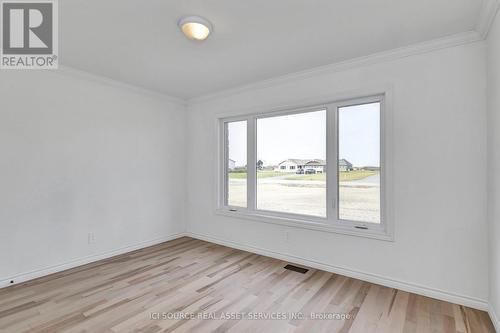 308 Trudeau Crescent, Russell, ON - Indoor Photo Showing Other Room