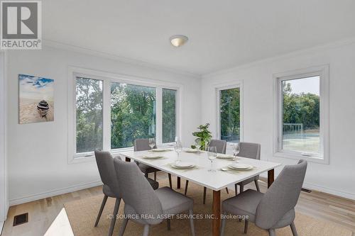 308 Trudeau Crescent, Russell, ON - Indoor Photo Showing Dining Room