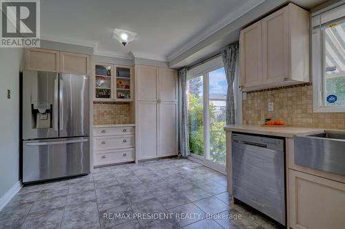 351 Rutherford Road N, Brampton, ON - Indoor Photo Showing Kitchen