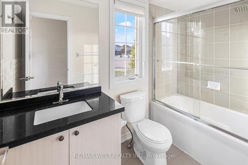 32 Hatton Court, Brampton (Credit Valley), ON - Indoor Photo Showing Bathroom