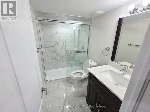 32 Hatton Court, Brampton (Credit Valley), ON - Indoor Photo Showing Bathroom