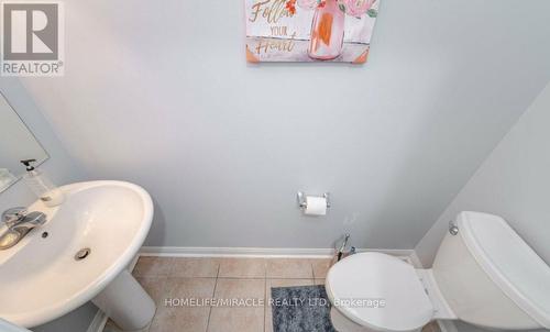 6 Mistybrook Crescent, Brampton (Fletcher'S Meadow), ON - Indoor Photo Showing Bathroom