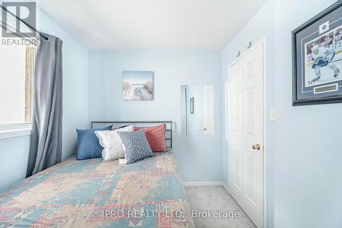 7 Blairwood Court, Brampton, ON - Indoor Photo Showing Bedroom